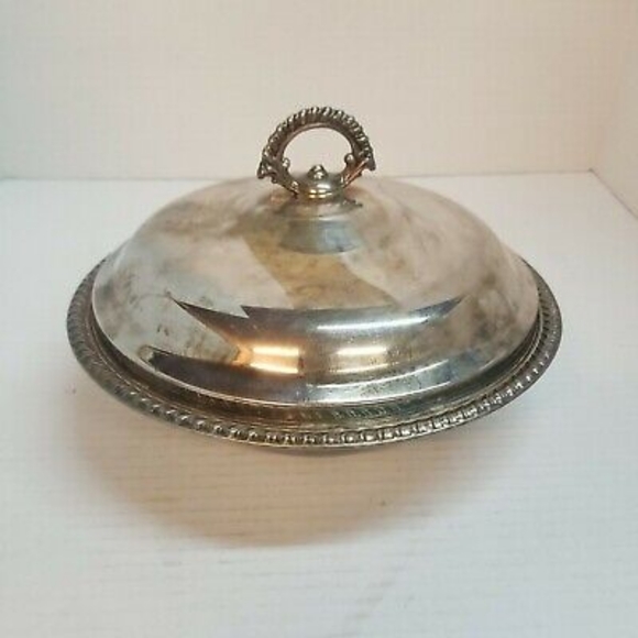 Wm Rogers Other - Silver Plated Bowl with a lid